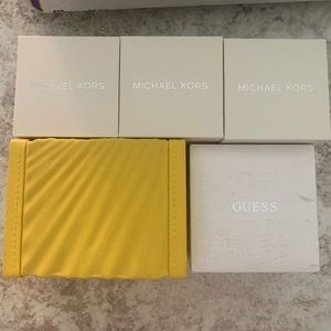 5 watch boxes.  Micheal kors, guess and invicta.  Pricing for all 5